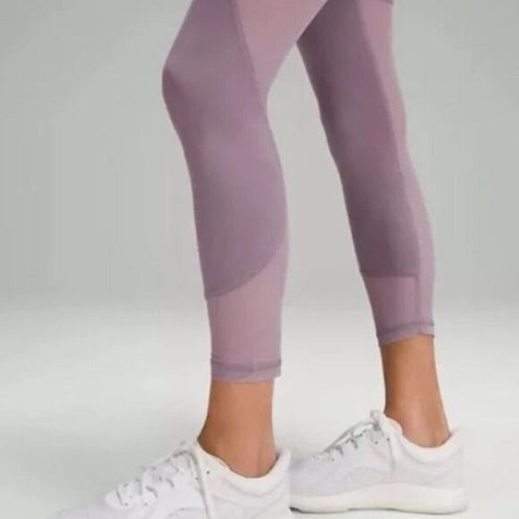 NWT lululemon Wunder Train Mesh Panel HR Tight 25" Violet Verbena - Picture 2 of 4